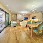 빌라 Luxury Mladenka *