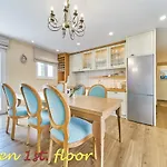 Luxury Mladenka 빌라 예세니체