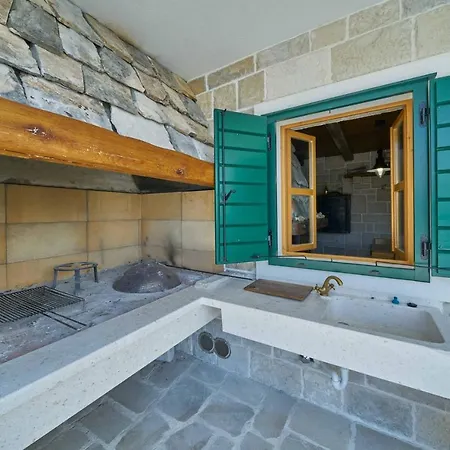 Villa Luxury Mladenka *