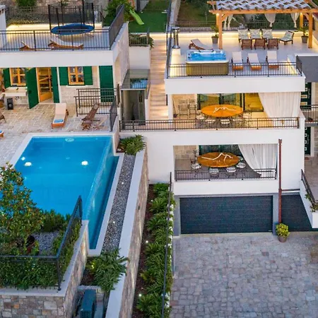 Luxury Mladenka Villa *