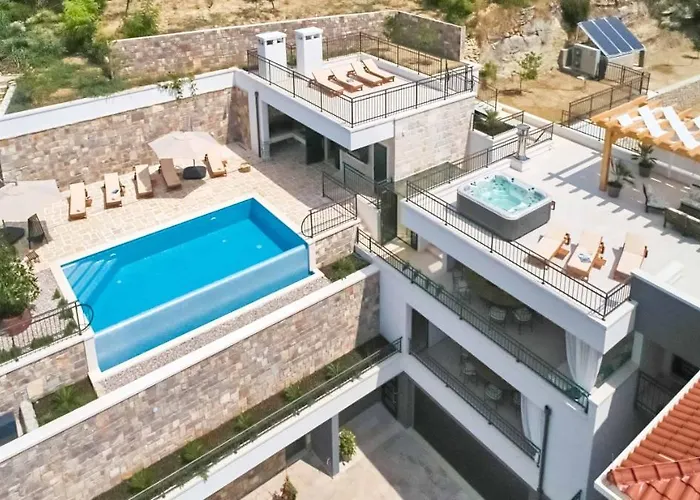 Villa Luxury Mladenka Jesenice (Split-Dalmatia)
