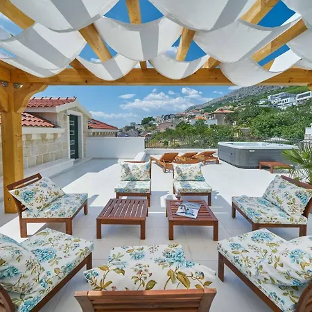 빌라 Luxury Mladenka *