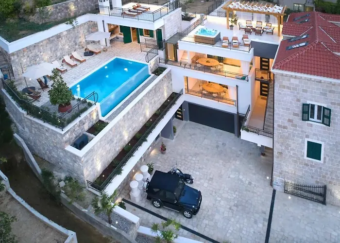 Luxury Mladenka * جيسينتسي
