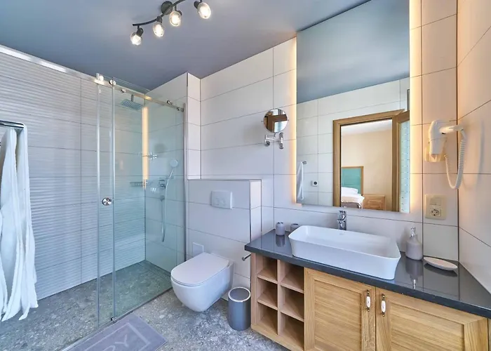 Luxury Mladenka *
